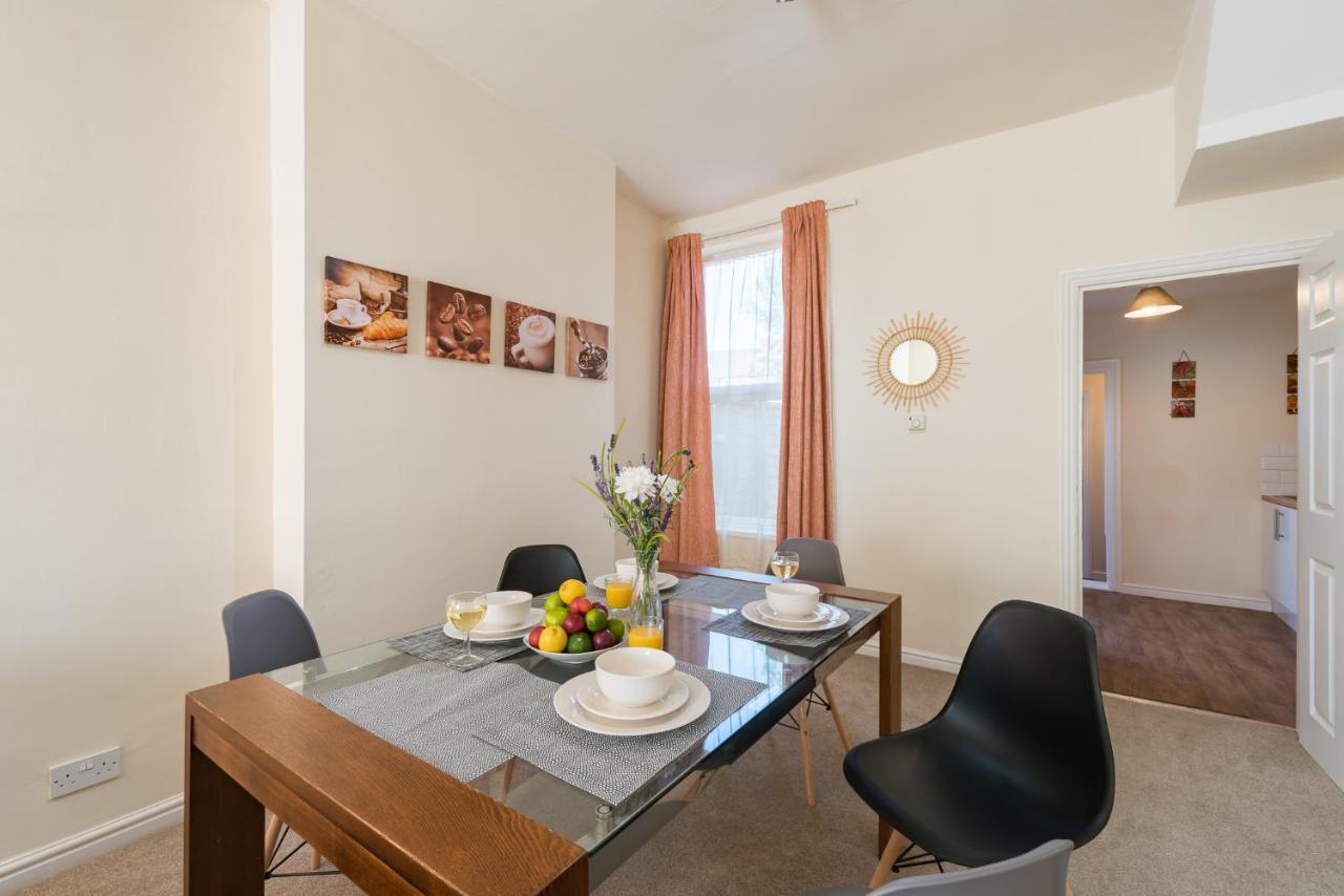 3 Bedroom-5 Beds Newland Ave King'S Palace Leisure-Contractor-Heart Of Hull Amenities Kingston upon Hull Exterior foto
